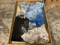 Partij installatiemateriaal - afbeelding 1 van  3