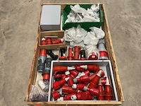 Partij installatiemateriaal - afbeelding 1 van  7