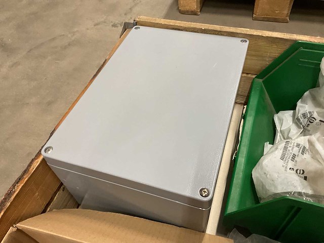 Partij installatiemateriaal - afbeelding 6 van  7