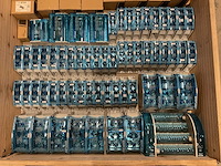 Partij installatiemateriaal - afbeelding 2 van  3