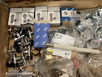 Partij installatiemateriaal - afbeelding 5 van  10
