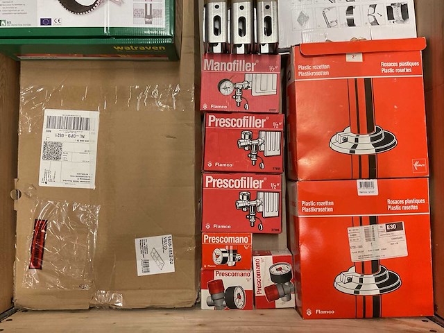 Partij installatiemateriaal - afbeelding 2 van  8