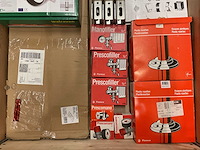 Partij installatiemateriaal - afbeelding 2 van  8