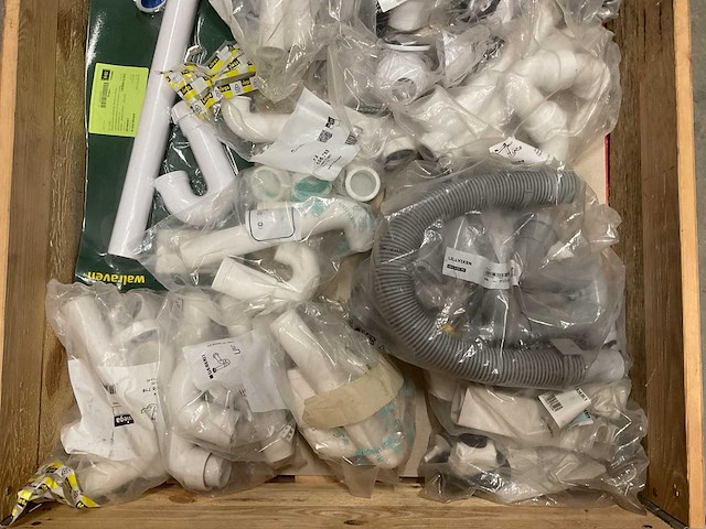 Partij installatiemateriaal - afbeelding 2 van  8