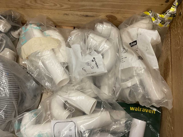Partij installatiemateriaal - afbeelding 8 van  8