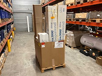 Partij installatiemateriaal - afbeelding 1 van  4