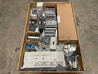 Partij installatiemateriaal - afbeelding 1 van  8