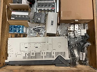 Partij installatiemateriaal - afbeelding 2 van  8