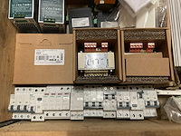 Partij installatiemateriaal - afbeelding 4 van  6