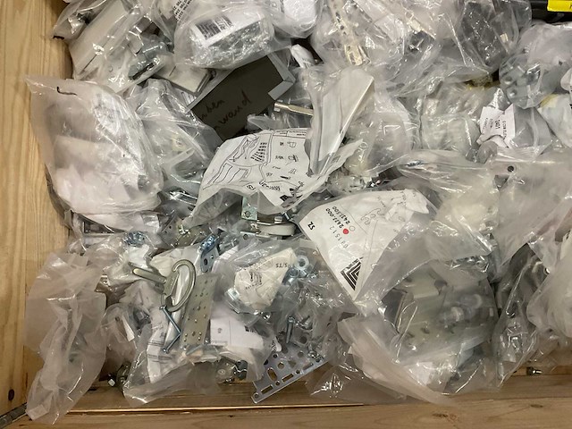 Partij installatiemateriaal - afbeelding 4 van  9