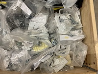 Partij installatiemateriaal - afbeelding 7 van  9