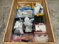 Partij installatiemateriaal - afbeelding 1 van  11