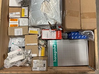 Partij installatiemateriaal - afbeelding 3 van  9