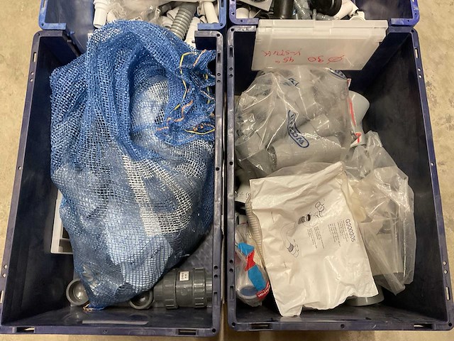 Partij installatiemateriaal - afbeelding 2 van  7