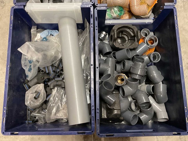 Partij installatiemateriaal - afbeelding 2 van  7