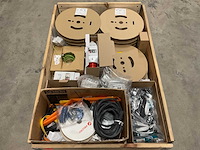 Partij installatiemateriaal - afbeelding 1 van  12