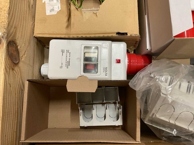 Partij installatiemateriaal - afbeelding 9 van  12