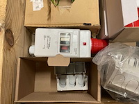 Partij installatiemateriaal - afbeelding 9 van  12