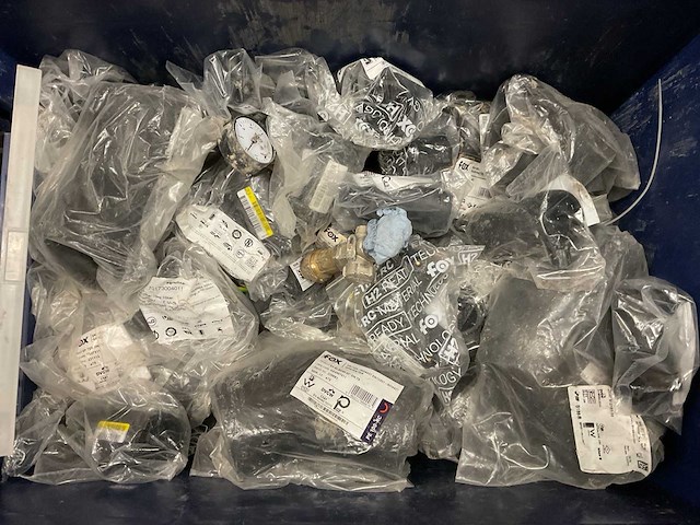 Partij installatiemateriaal - afbeelding 4 van  7