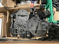 Partij installatiemateriaal - afbeelding 6 van  9