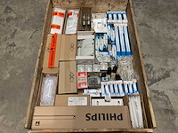 Partij installatiemateriaal - afbeelding 1 van  8