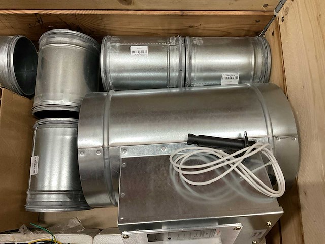 Partij installatiemateriaal - afbeelding 9 van  9