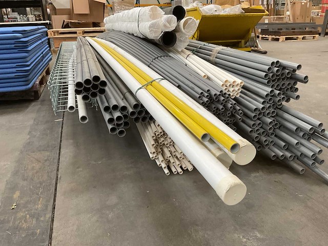Partij installatiemateriaal - afbeelding 3 van  4