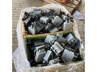 Partij installatiemateriaal - afbeelding 3 van  3