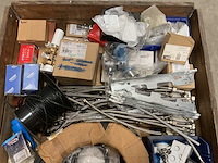 Partij installatiemateriaal - afbeelding 4 van  10