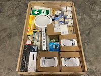 Partij installatiemateriaal - afbeelding 1 van  8
