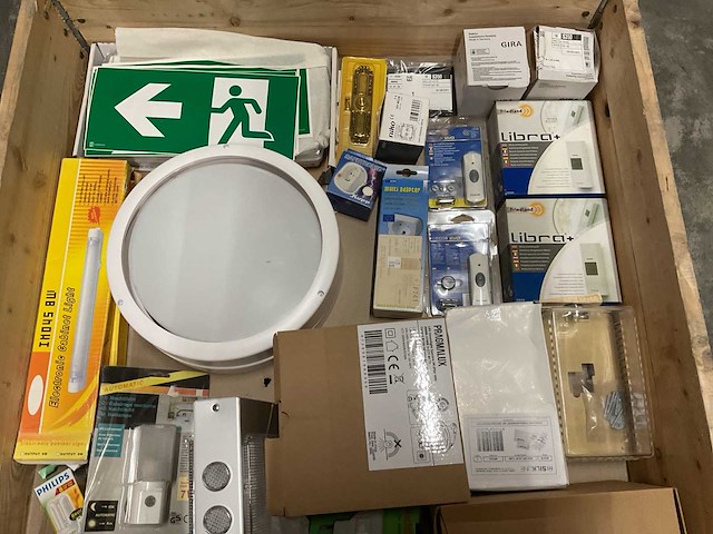 Partij installatiemateriaal - afbeelding 3 van  8