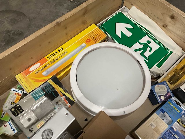 Partij installatiemateriaal - afbeelding 6 van  8