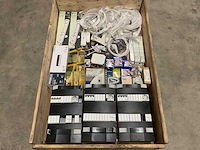 Partij installatiemateriaal - afbeelding 1 van  3