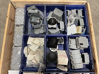 Partij installatiemateriaal - afbeelding 3 van  3