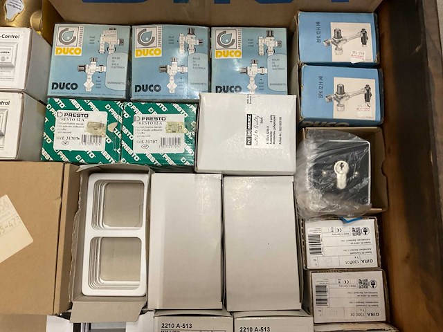 Partij installatiemateriaal - afbeelding 8 van  10