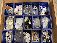 Partij installatiemateriaal - afbeelding 3 van  3