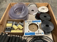 Partij installatiemateriaal - afbeelding 3 van  3
