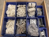 Partij installatiemateriaal - afbeelding 2 van  2