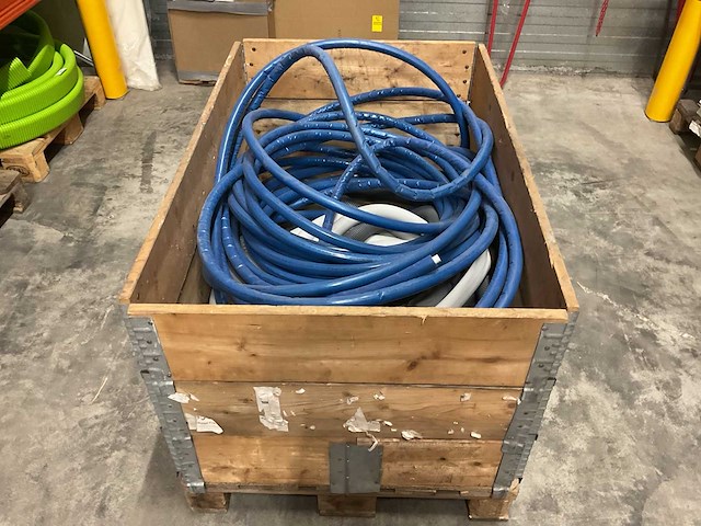 Partij installatiemateriaal - afbeelding 1 van  5