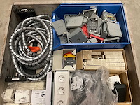 Partij installatiemateriaal - afbeelding 3 van  3