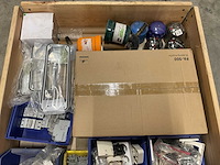 Partij installatiemateriaal - afbeelding 3 van  7
