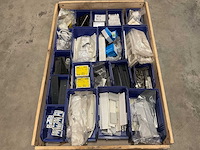 Partij installatiemateriaal - afbeelding 1 van  6