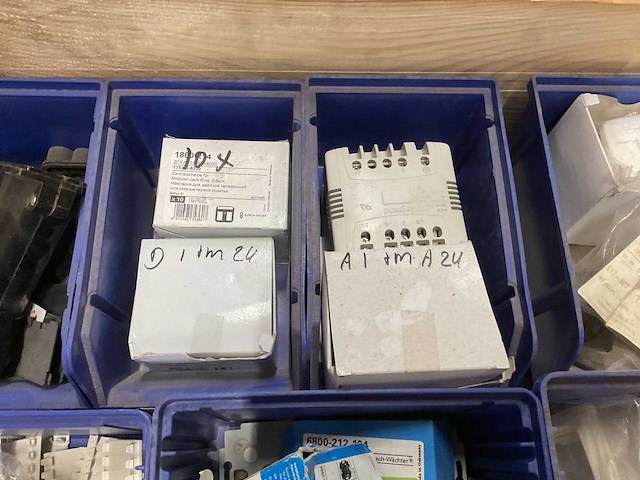 Partij installatiemateriaal - afbeelding 4 van  6