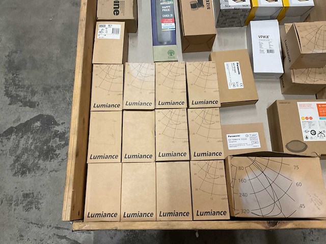 Partij installatiemateriaal - afbeelding 4 van  9