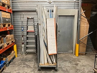 Partij installatiemateriaal - afbeelding 1 van  2
