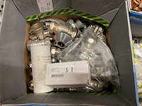 Partij installatiemateriaal - afbeelding 2 van  6