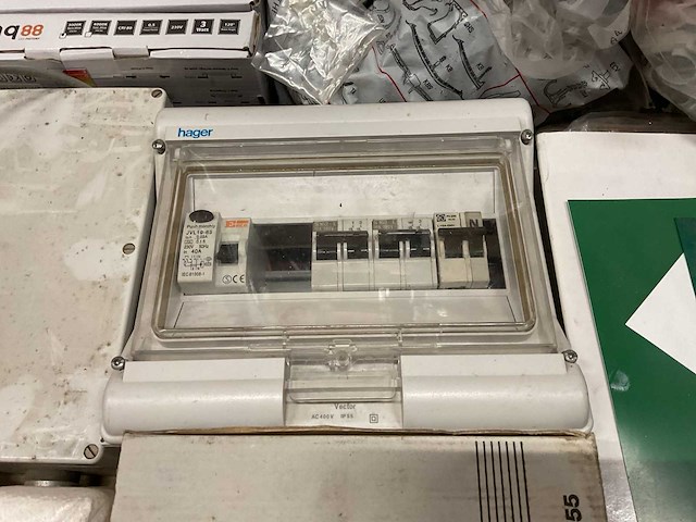 Partij installatiemateriaal - afbeelding 4 van  8