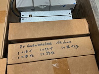 Partij installatiemateriaal - afbeelding 1 van  2