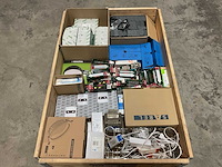 Partij installatiemateriaal - afbeelding 1 van  3
