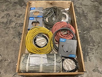 Partij installatiemateriaal - afbeelding 1 van  2